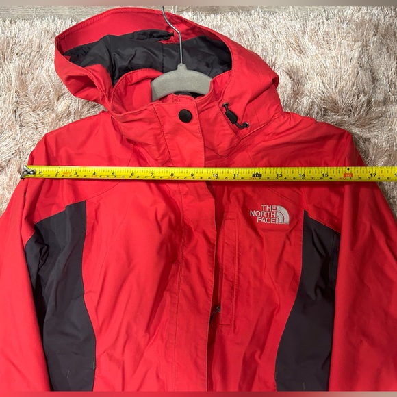 The North Face Red/Pink Heavyweight Woman’s Small Jacket - Picture 14 of 16